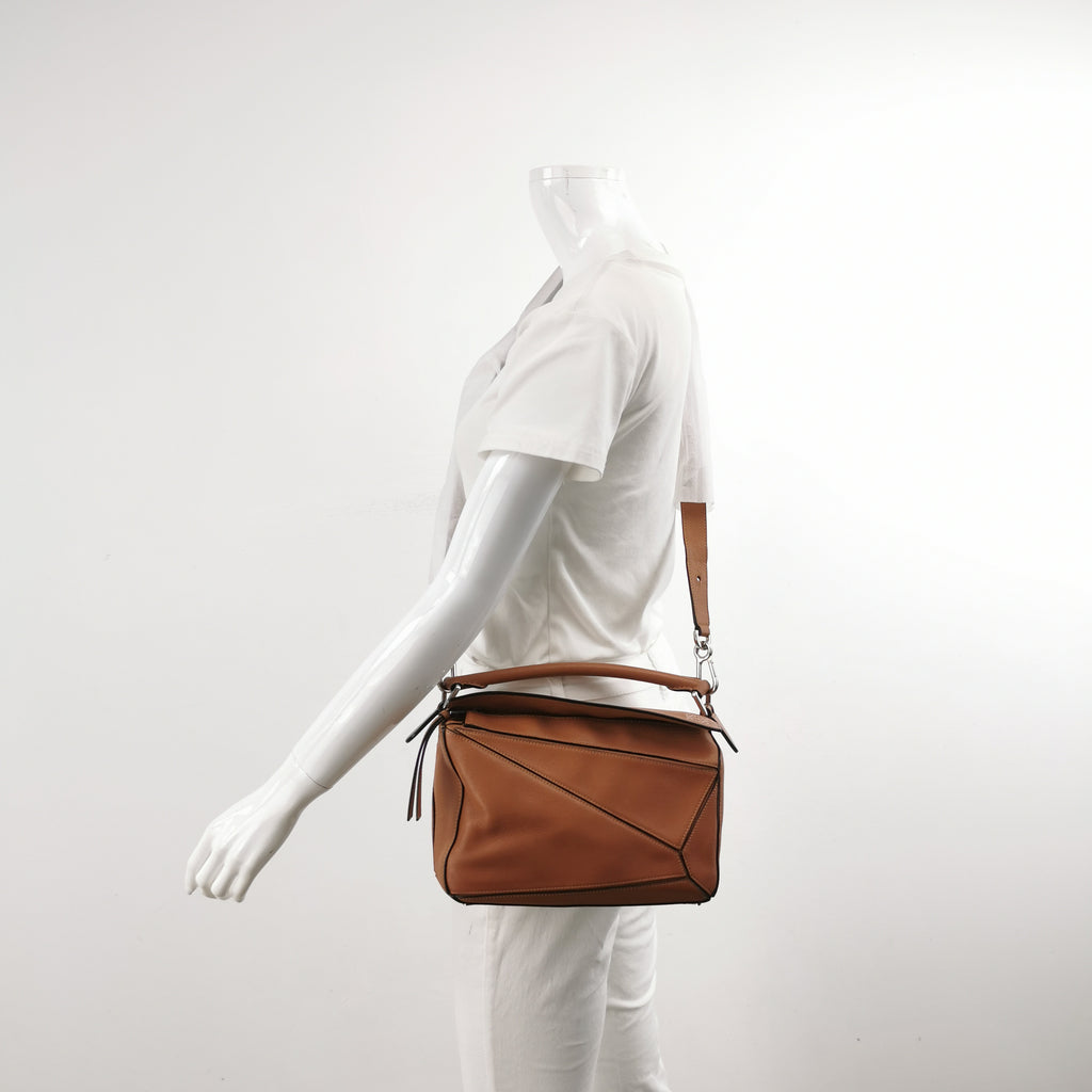 Loewe Puzzle Small Classic Calfskin Tan SHW