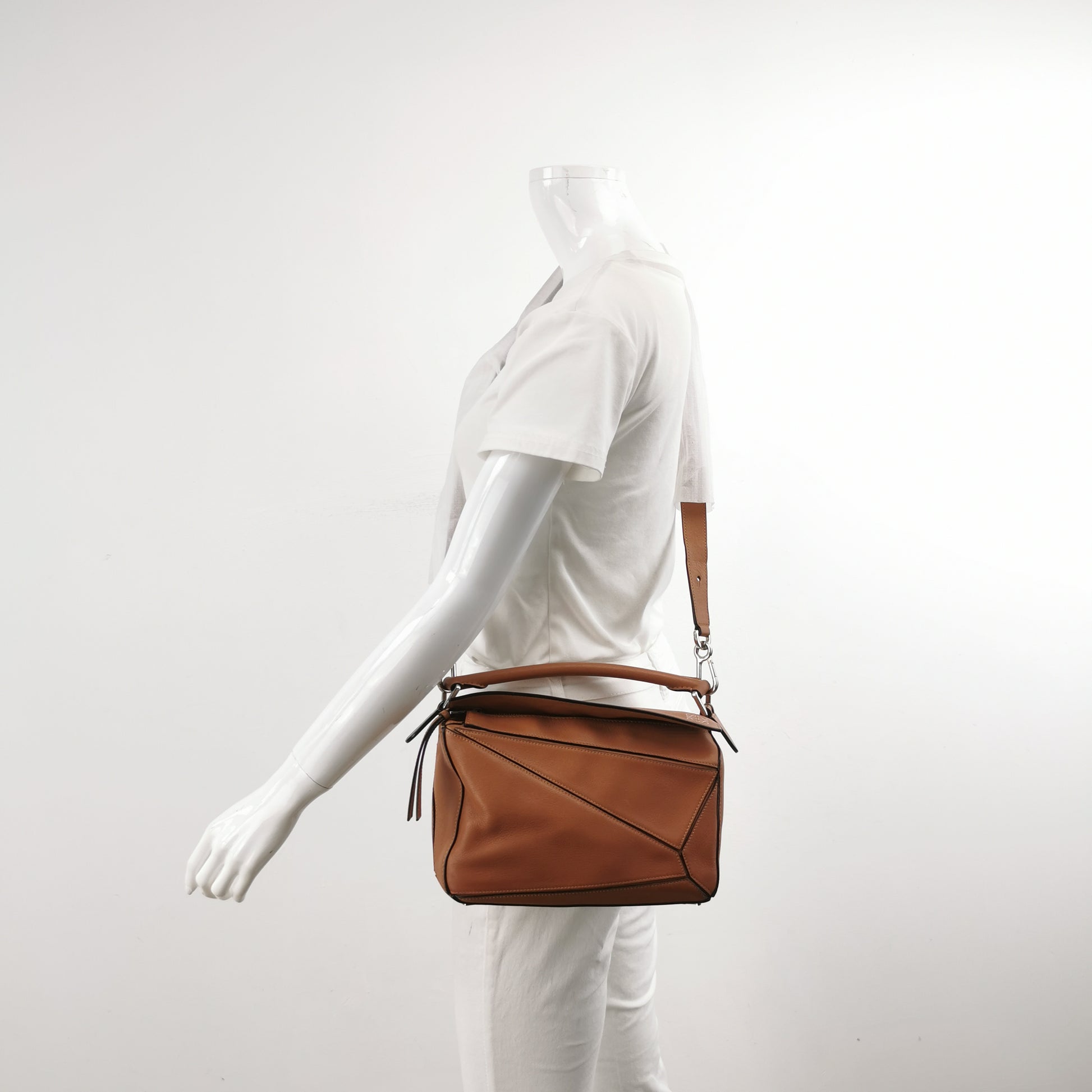Loewe Puzzle Small Classic Calfskin Tan SHW