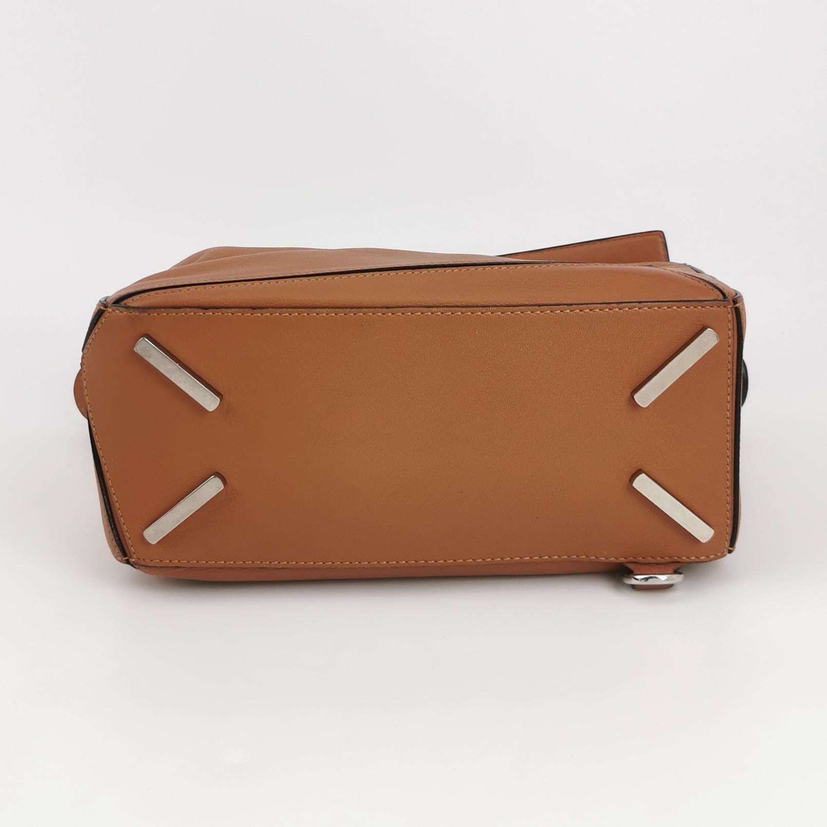 Loewe Puzzle Small Classic Calfskin Tan SHW