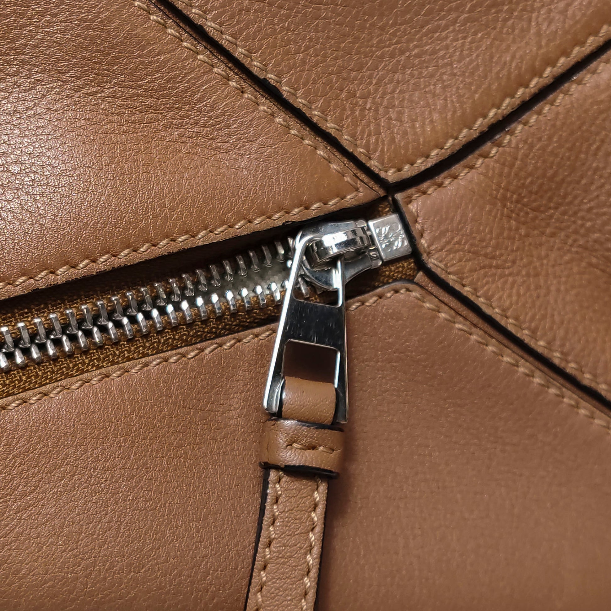 Loewe Puzzle Small Classic Calfskin Tan SHW