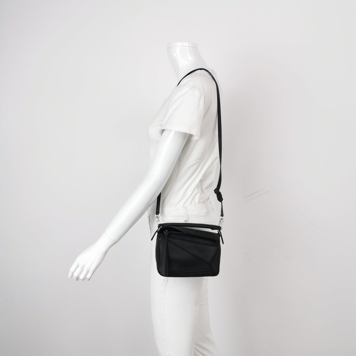Loewe Puzzle Mini Black SHW