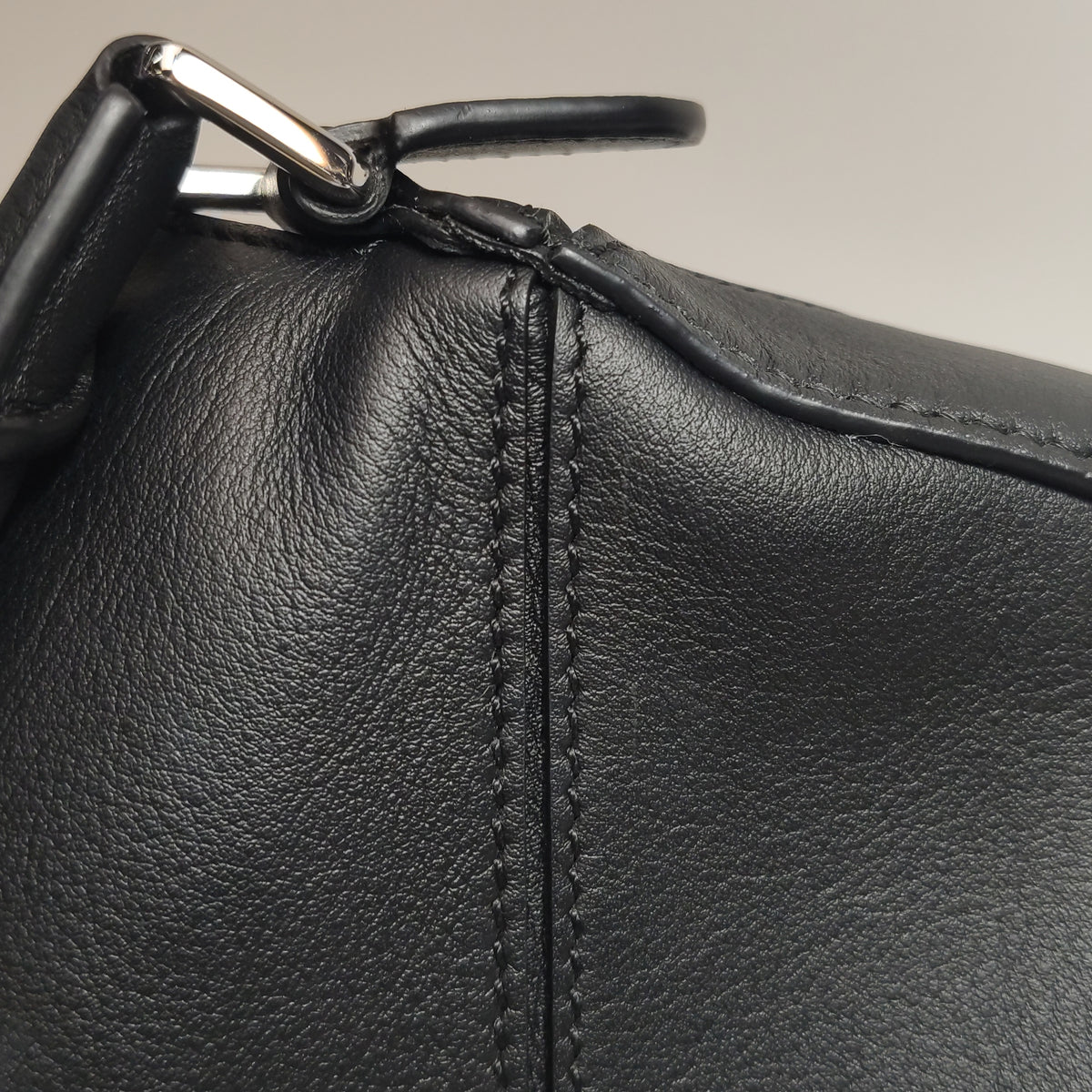 Loewe Puzzle Mini Black SHW