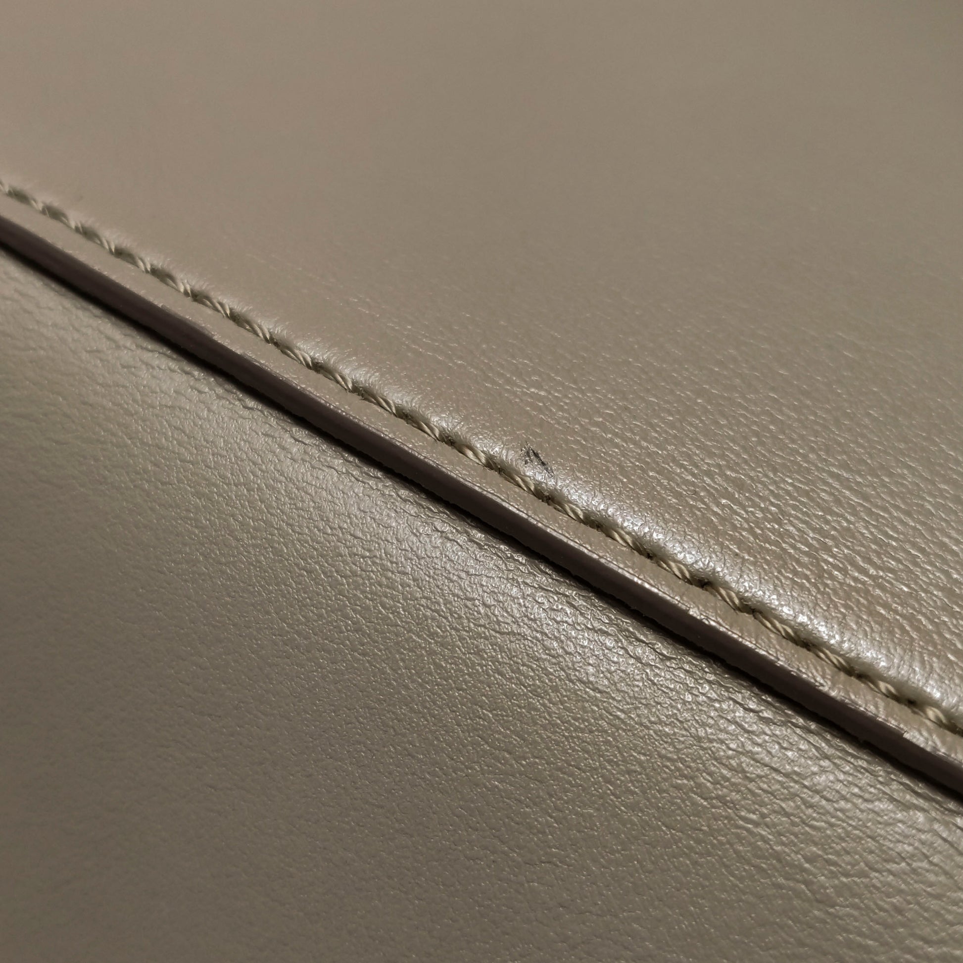 Loewe Puzzle Fold Medium Sand