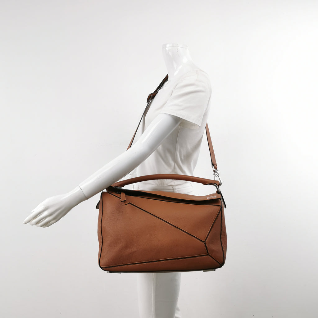 Loewe Classic Puzzle Large Tan