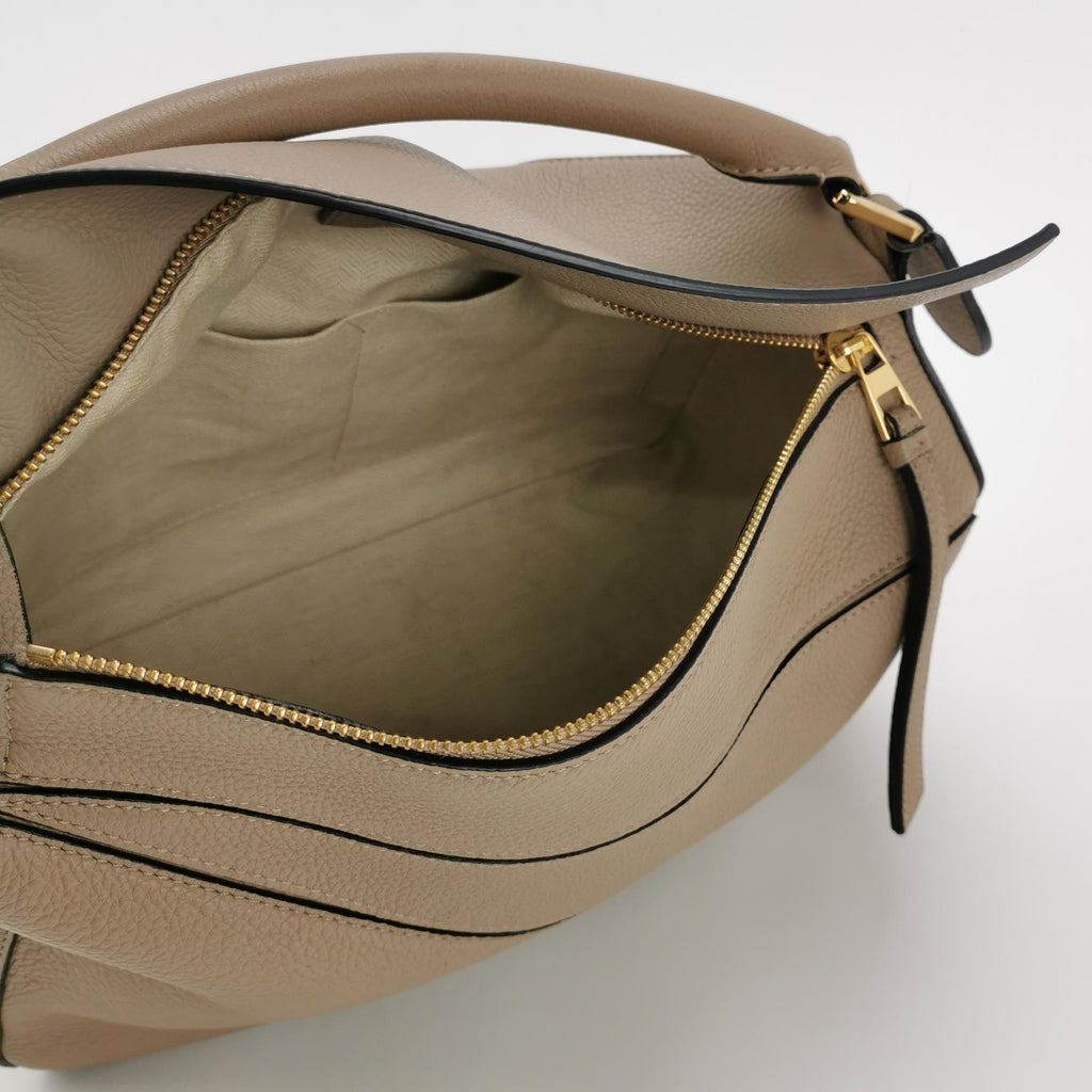 Loewe Puzzle Medium Grained Calfskin Beige