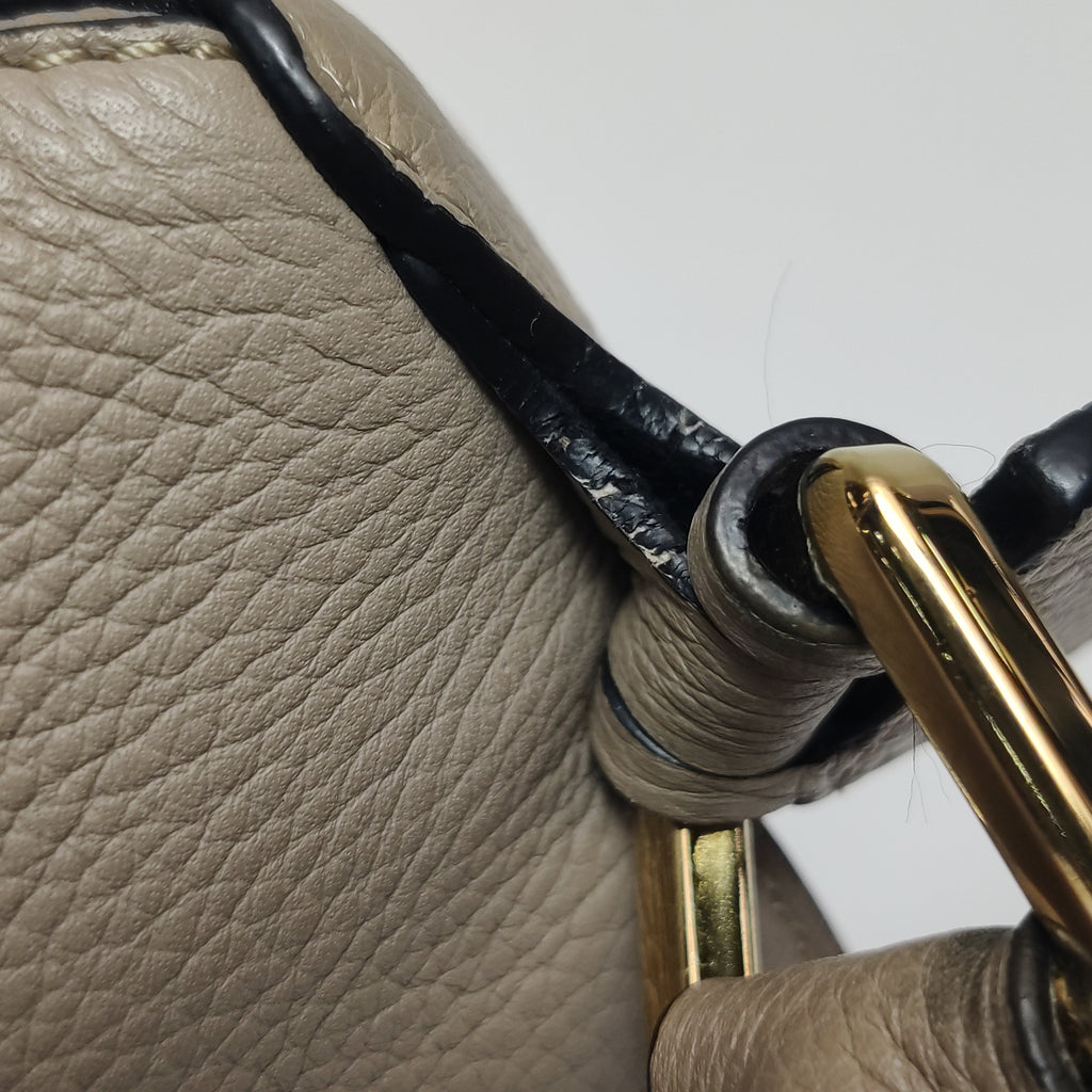 Loewe Puzzle Medium Grained Calfskin Beige