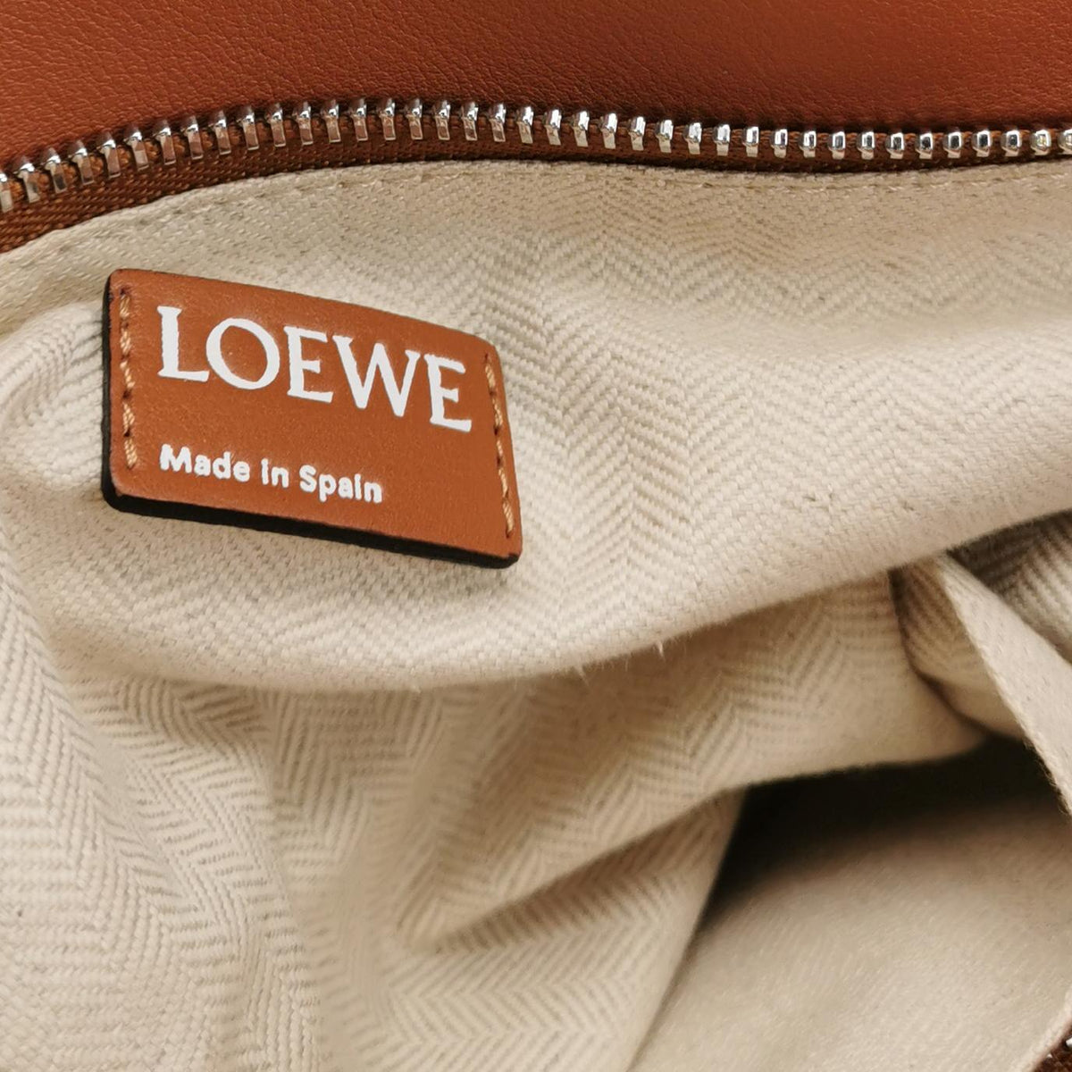 Loewe Puzzle Large Calfskin Tan