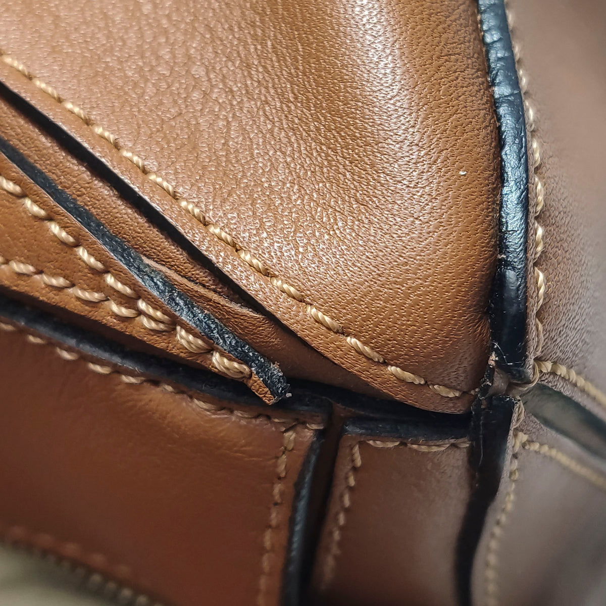Loewe Puzzle Large Calfskin Tan