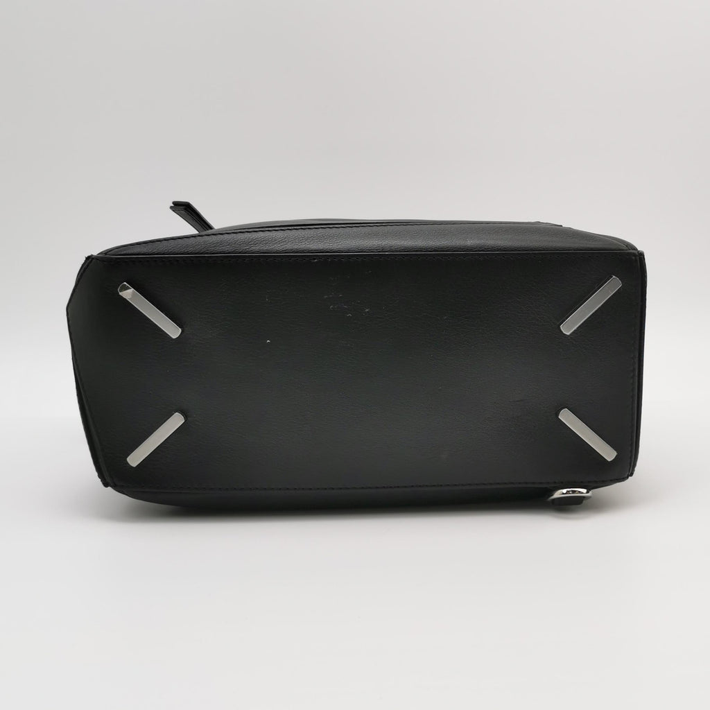Loewe Puzzle Medium Black
