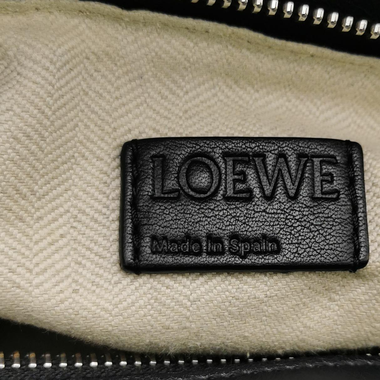 Loewe Puzzle Medium Black