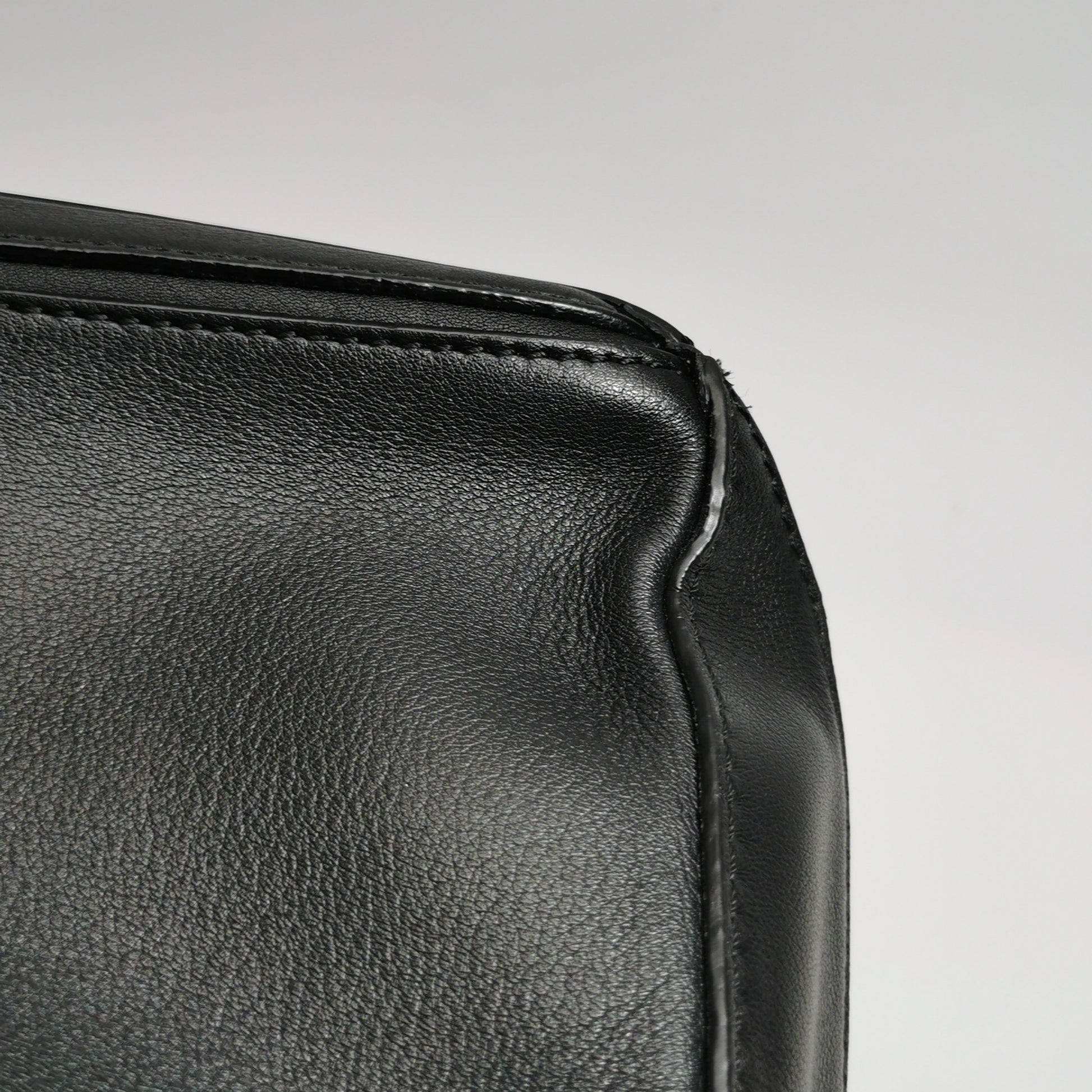 Loewe Puzzle Medium Black