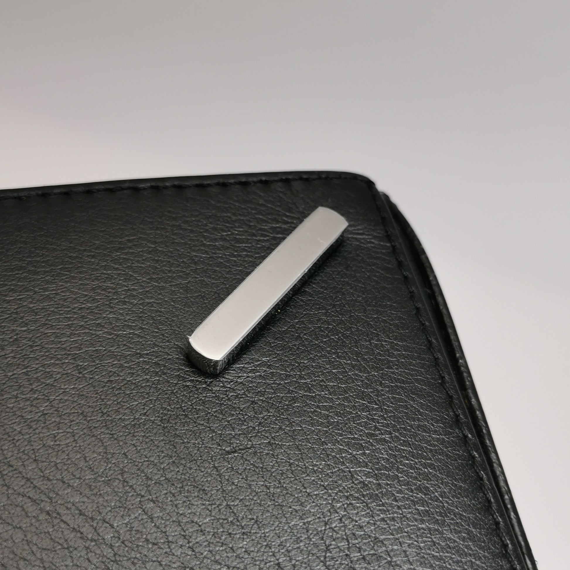 Loewe Puzzle Medium Black