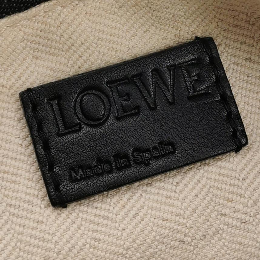 Loewe Puzzle Small Classic Calfskin Black