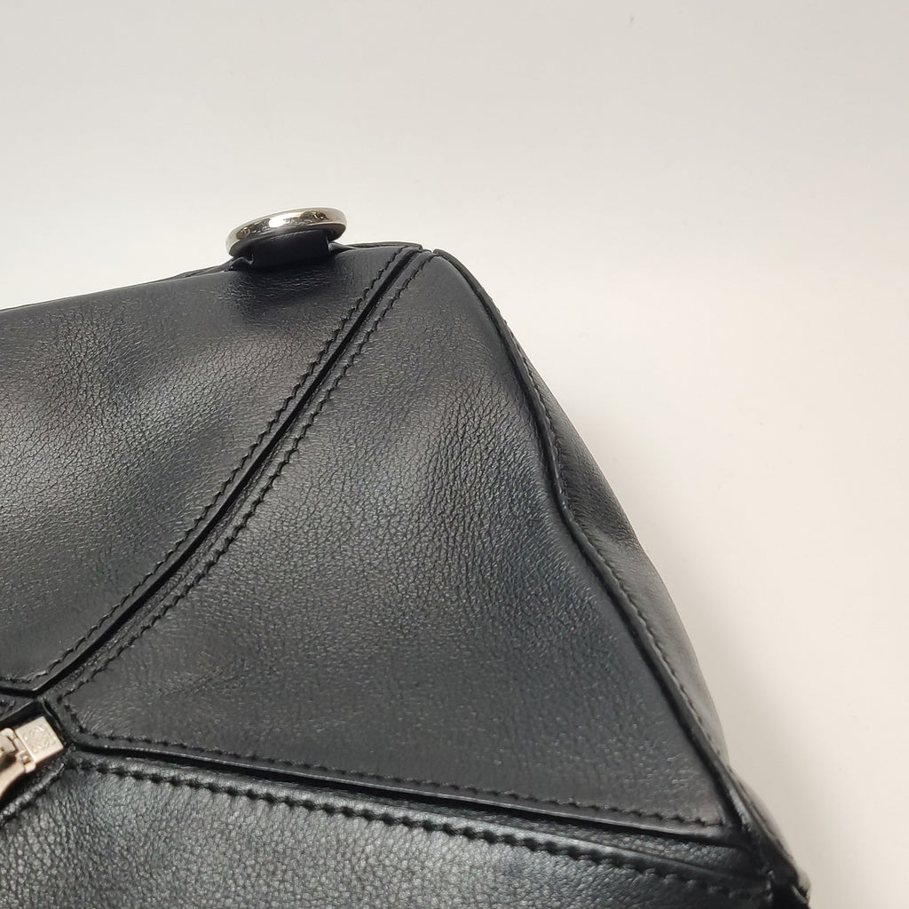 Loewe Puzzle Small Classic Calfskin Black