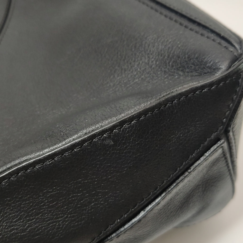 Loewe Puzzle Small Classic Calfskin Black