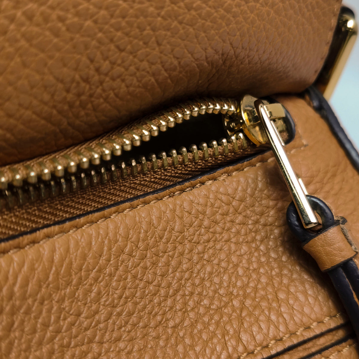 Loewe Puzzle Small Soft Calfskin Caramel