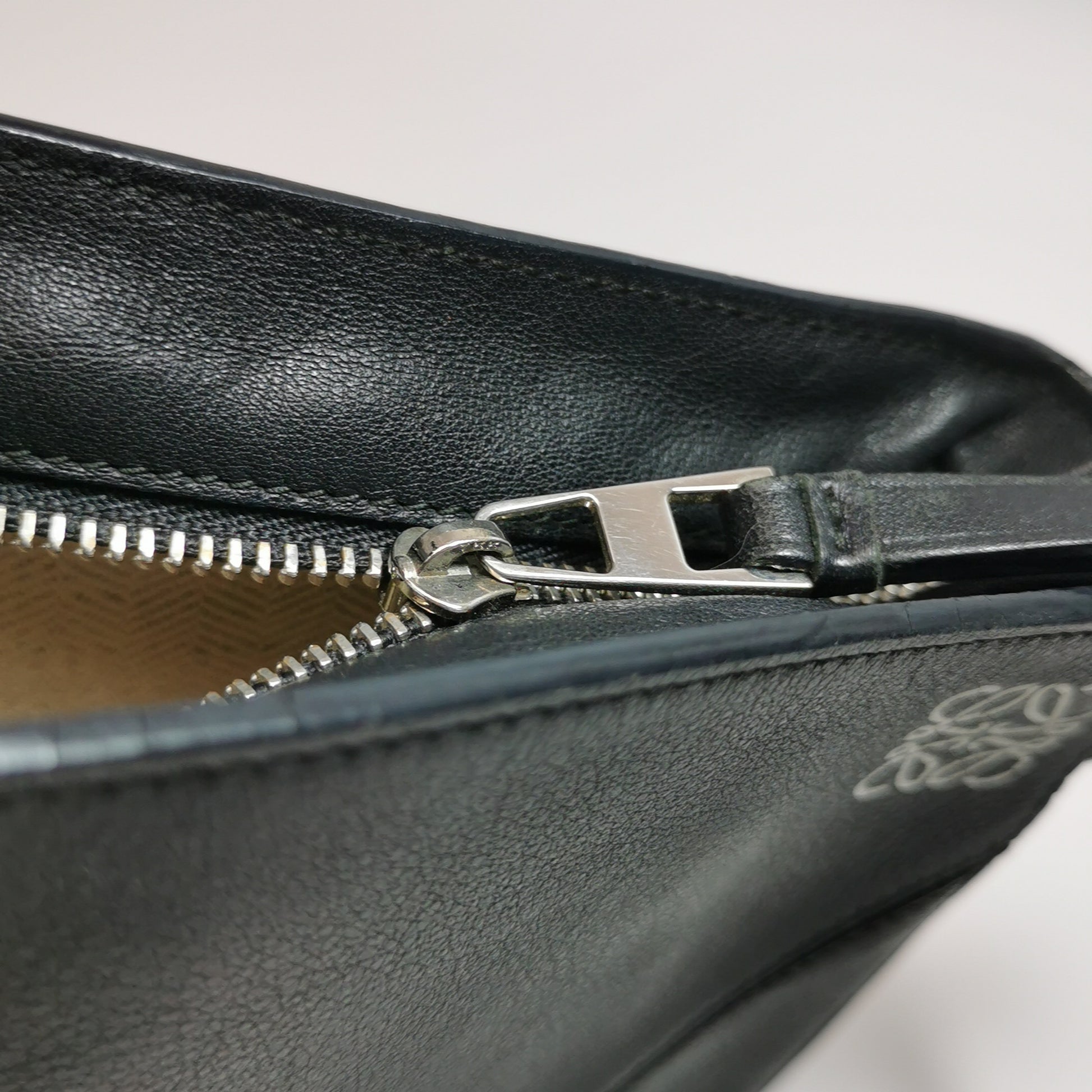 Loewe Puzzle Pochette Black