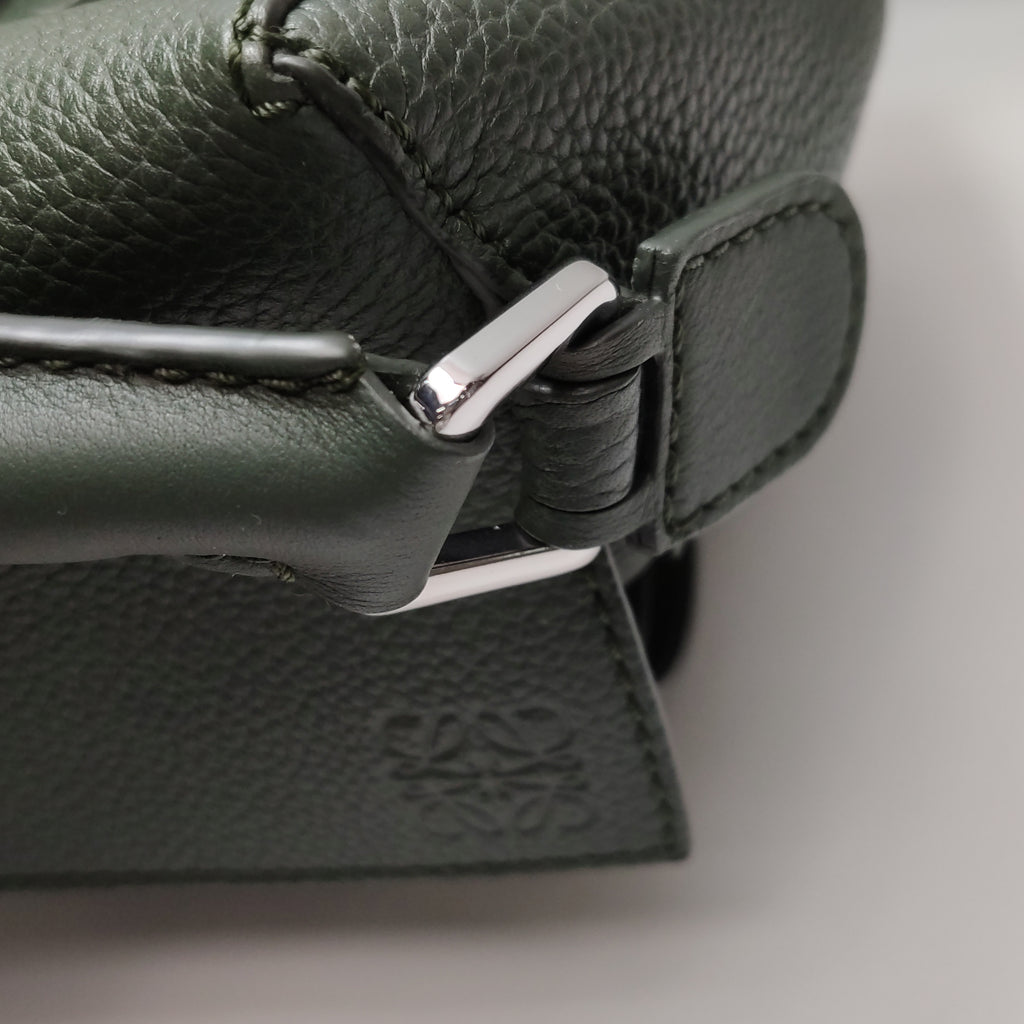 Loewe Puzzle Edge Small Bottle Green