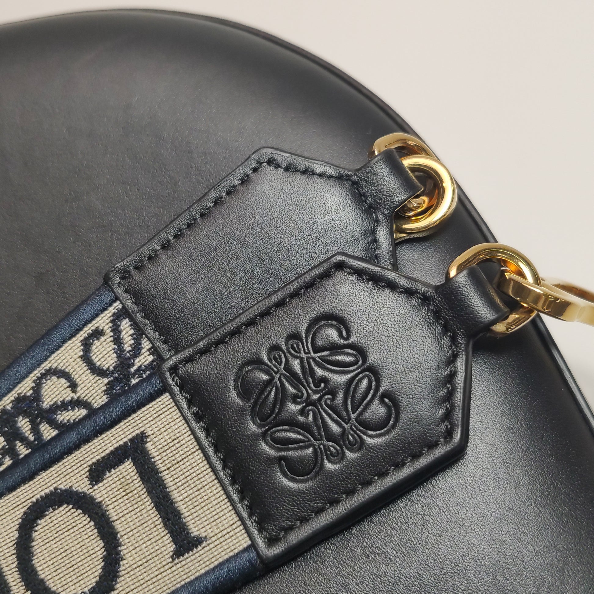 Loewe Luna Shoulder Bag Black