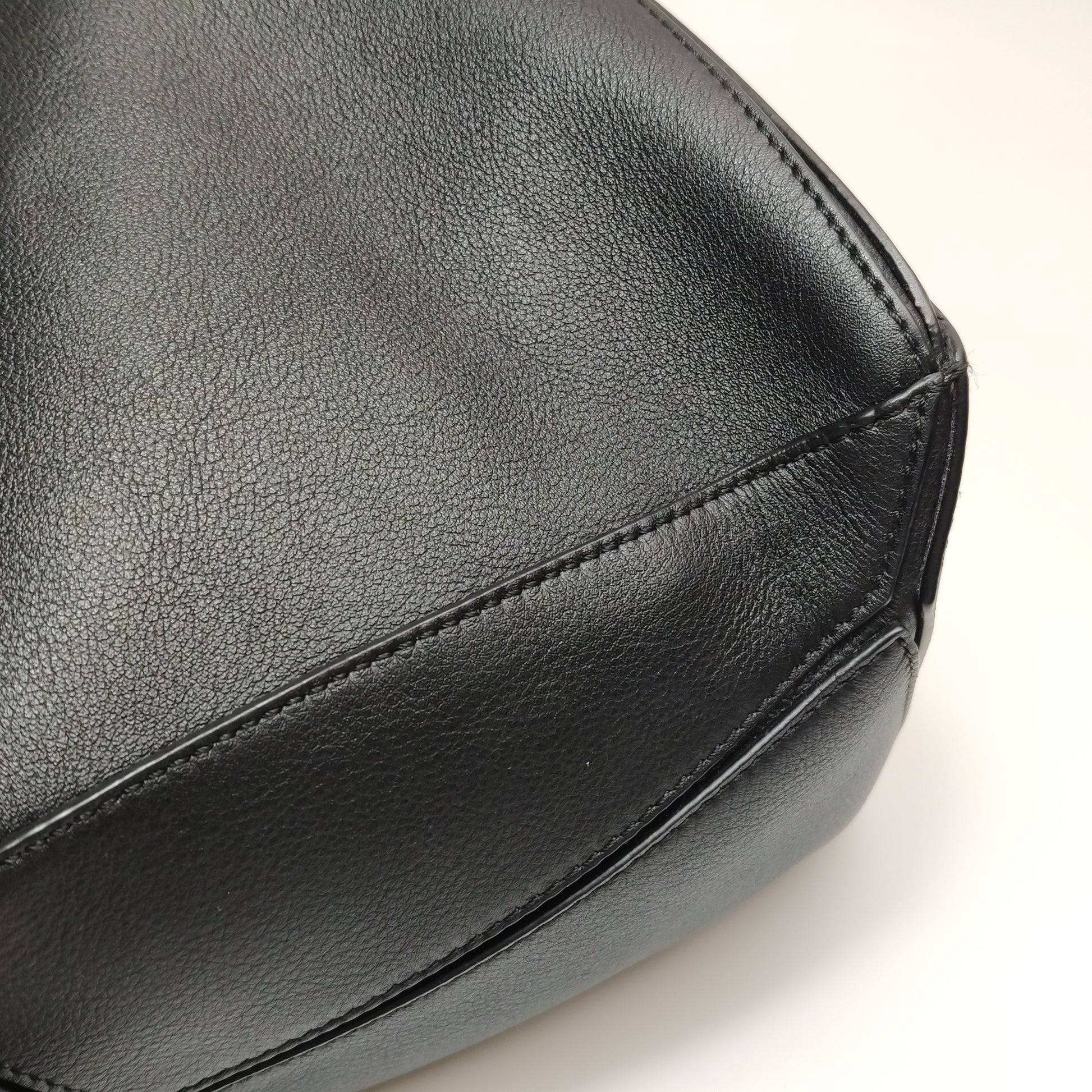 Loewe Puzzle Medium Classic Calfskin Black SHW