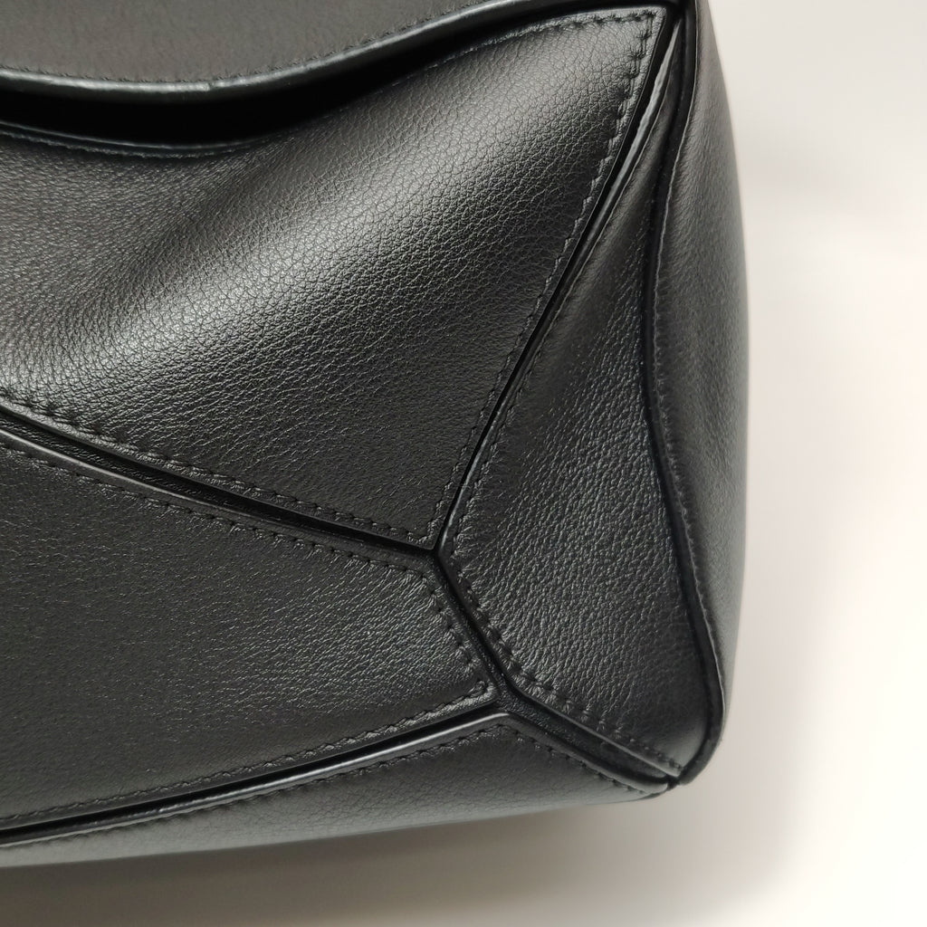 Loewe Puzzle Medium Classic Calfskin Black SHW