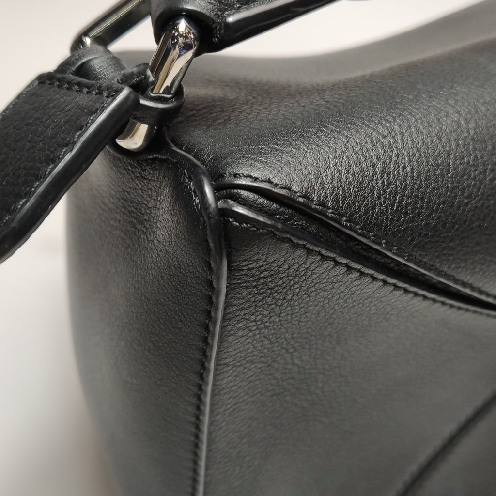 Loewe Puzzle Medium Classic Calfskin Black SHW