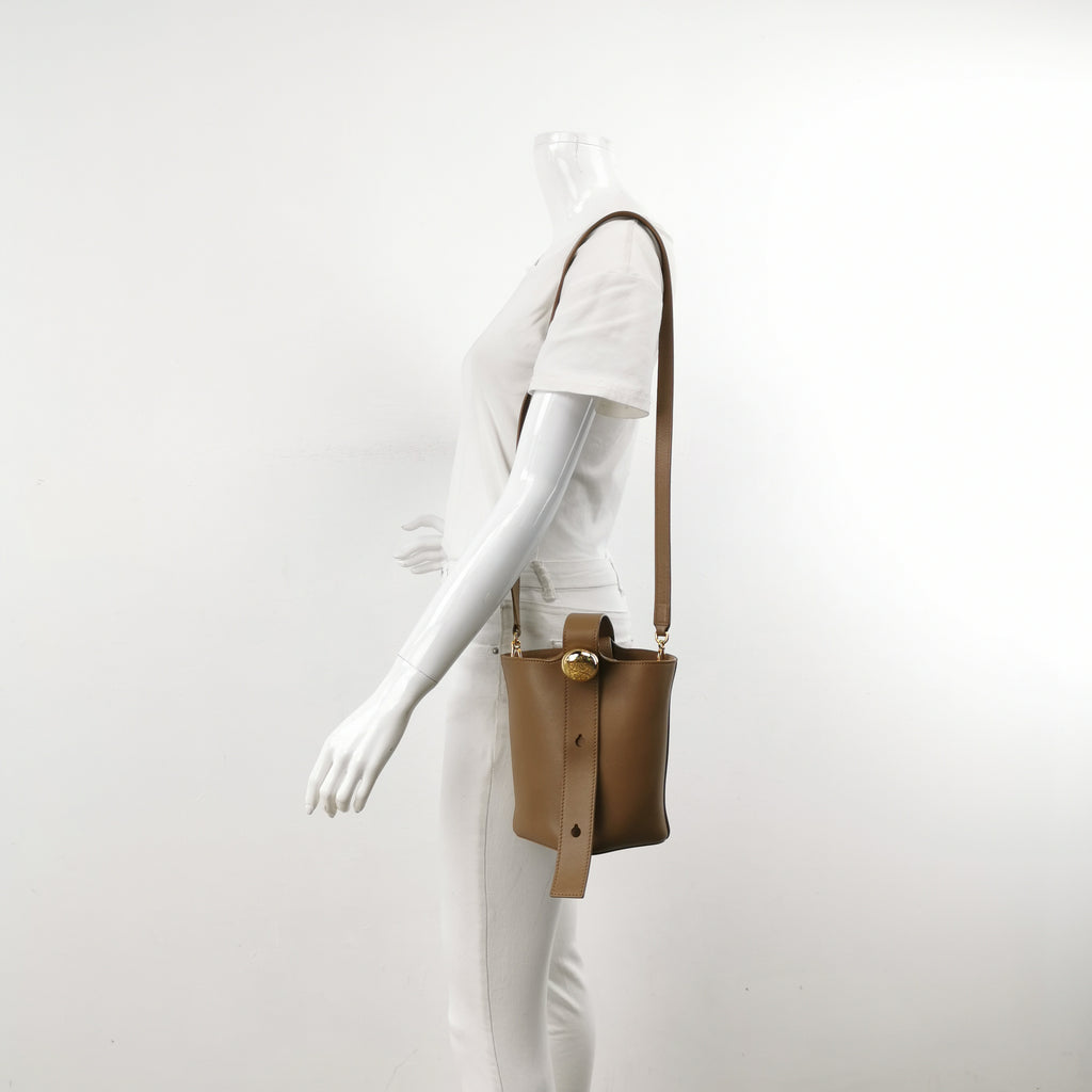 Loewe Pebble Bucket Mini Smooth Calfskin Oak