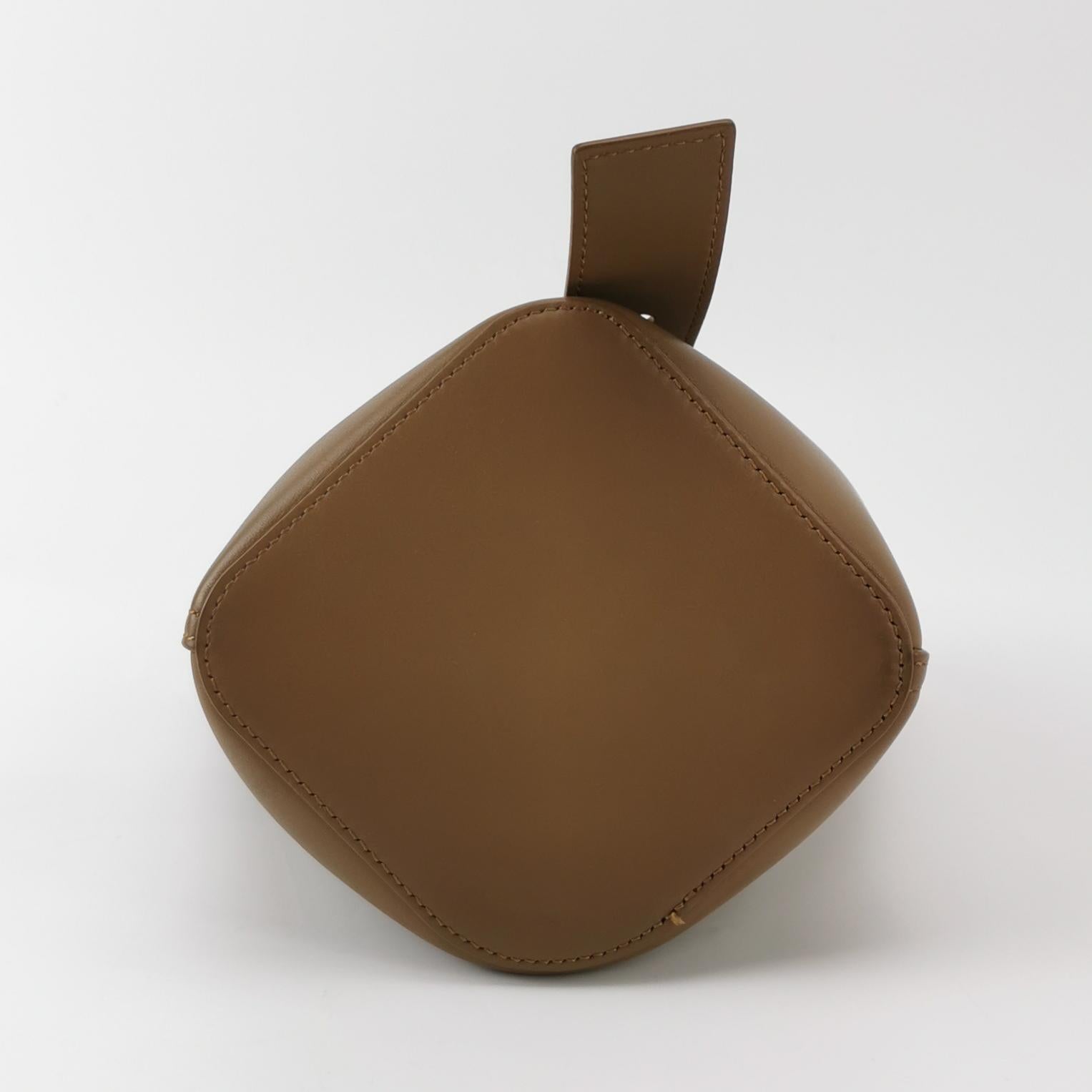 Loewe Pebble Bucket Mini Smooth Calfskin Oak