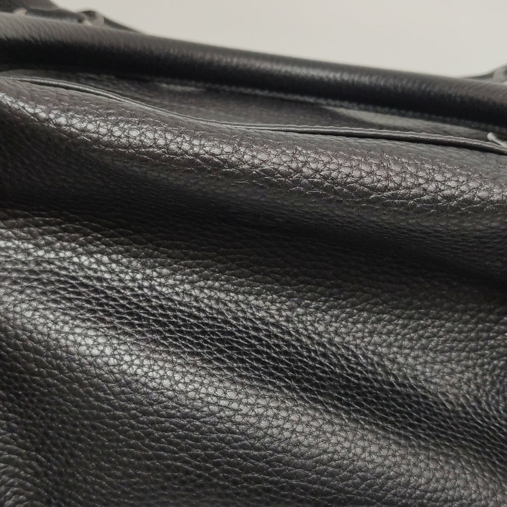 Loewe Amazona East West Duffle Grained