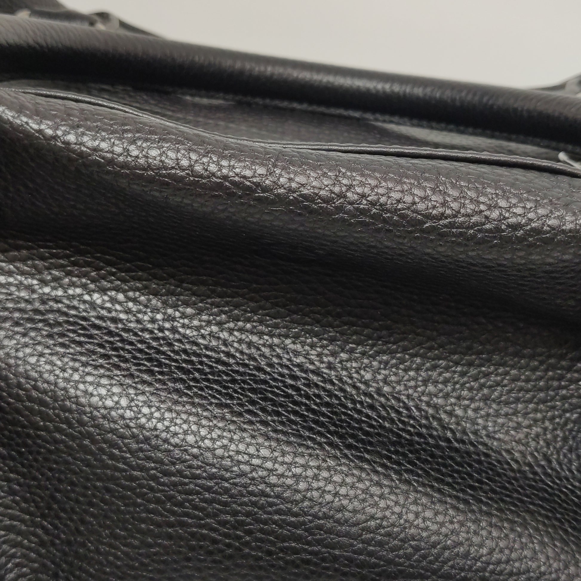 Loewe Amazona East West Duffle Grained