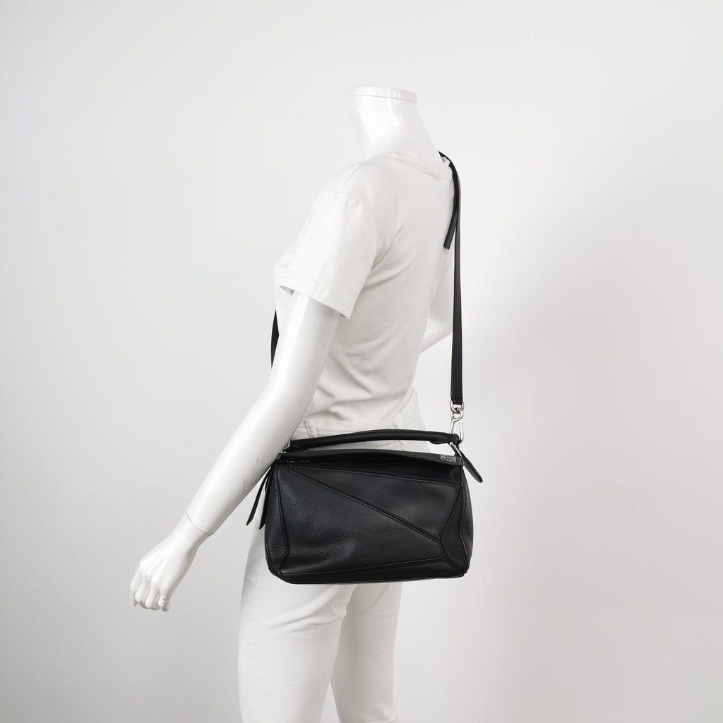 Loewe Puzzle Small Classic Calfskin Black SHW