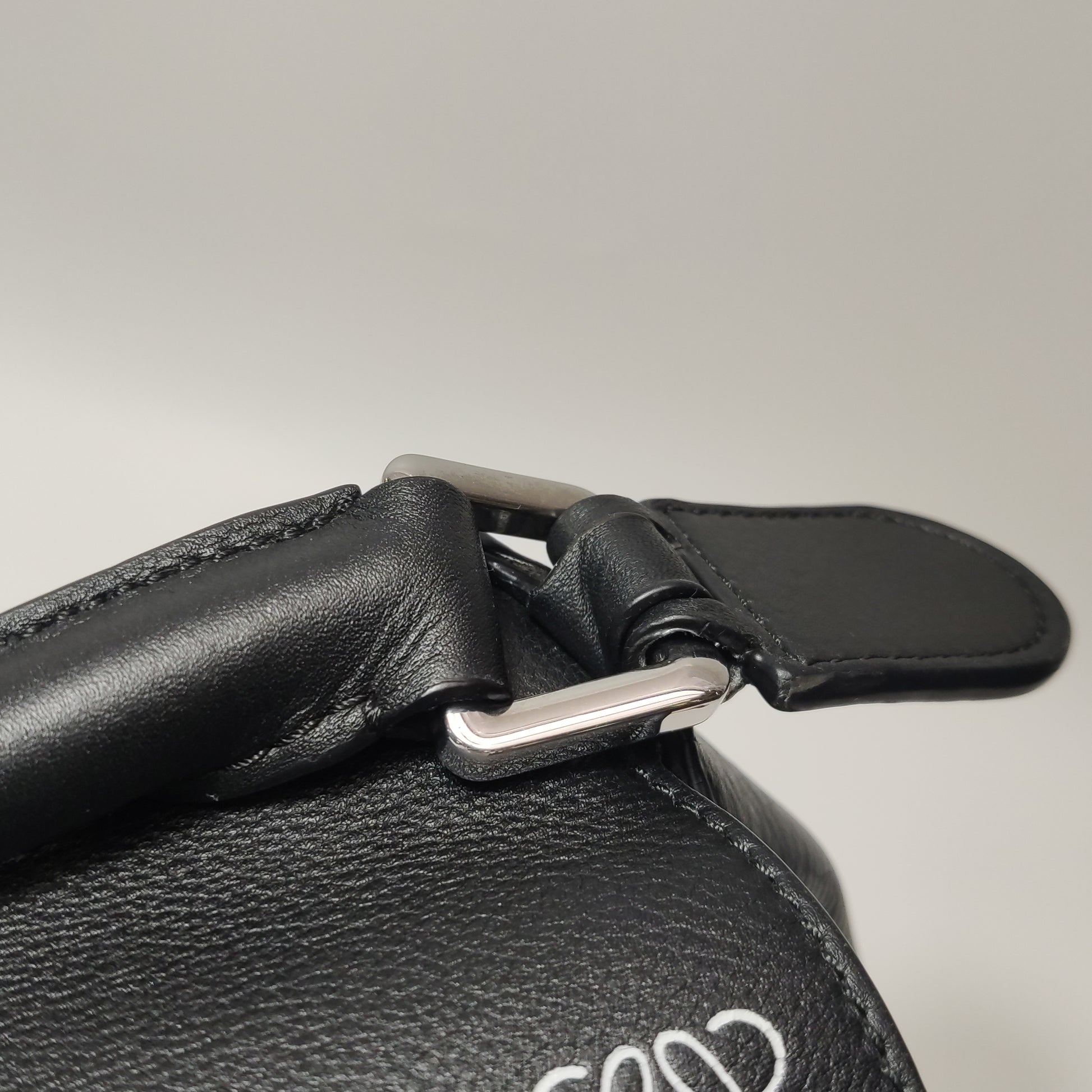Loewe Puzzle Small Classic Calfskin Black SHW