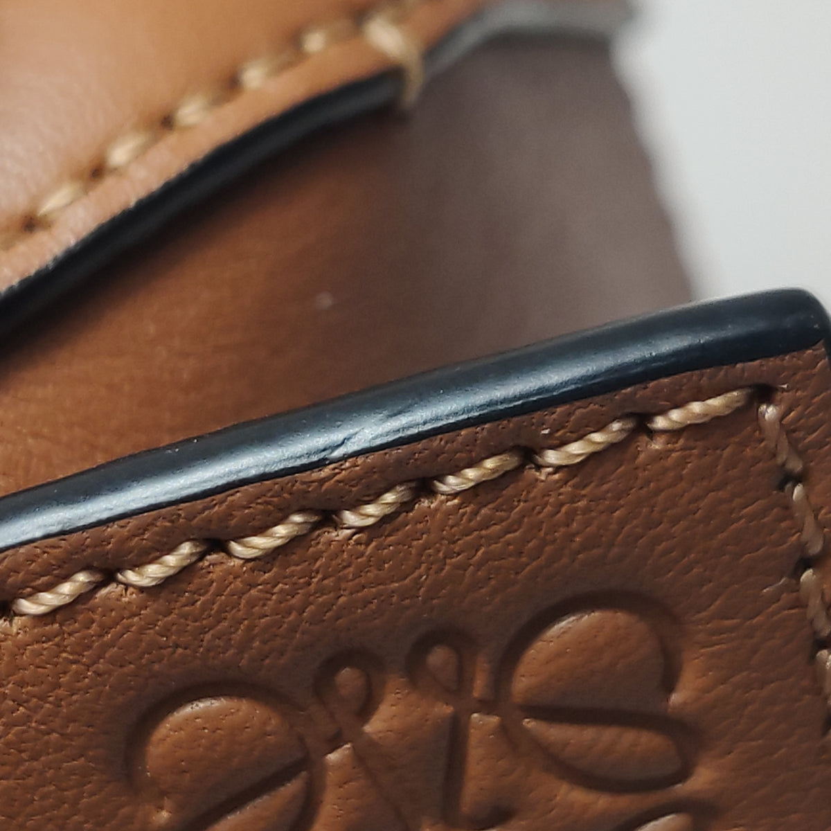 Loewe Puzzle Edge Mini Tan