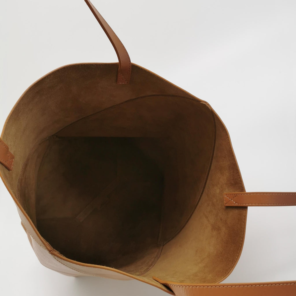 Loewe Puzzle Fold Medium Caramel