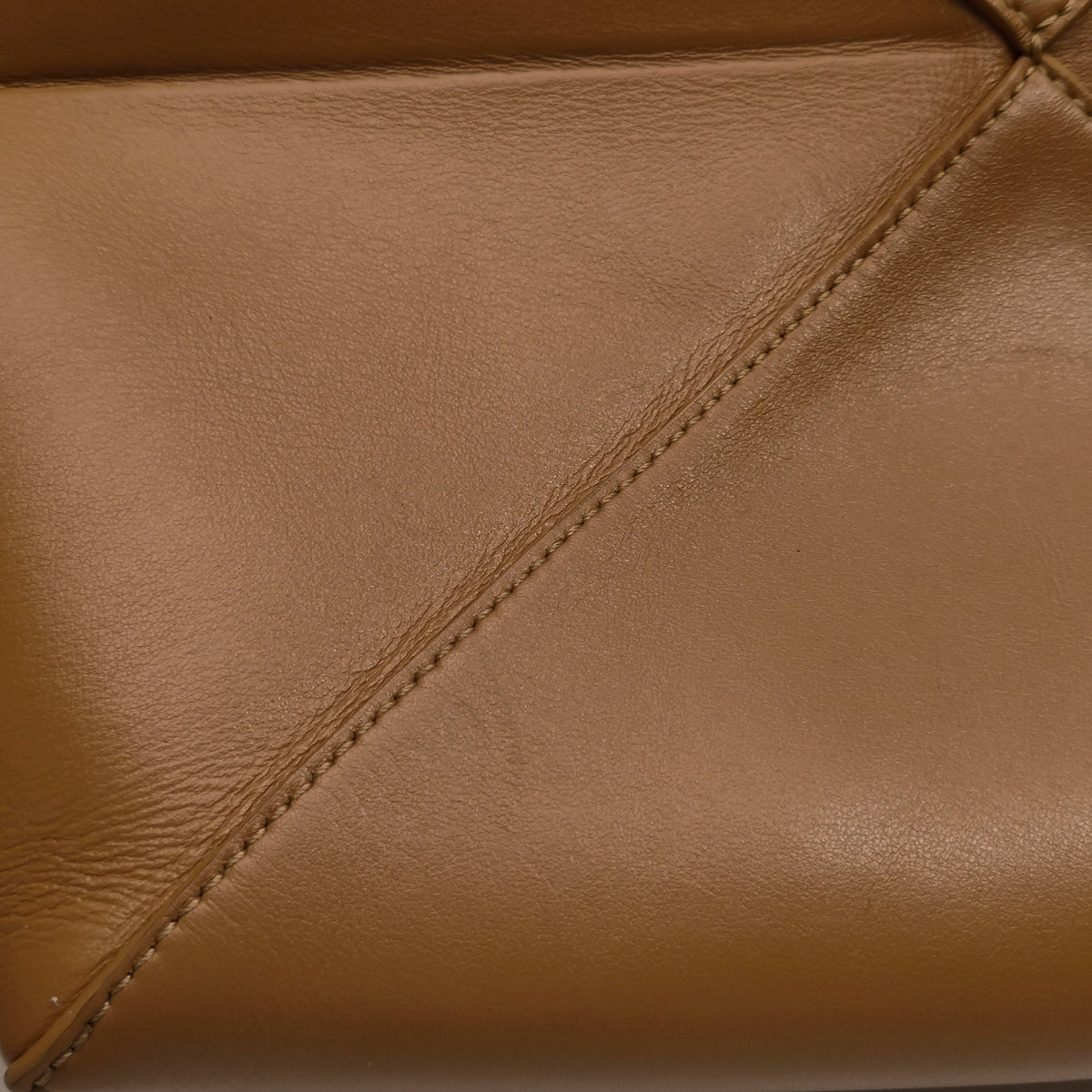 Loewe Puzzle Fold Medium Caramel