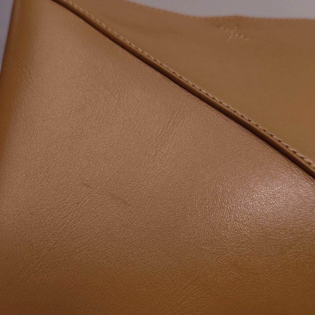 Loewe Puzzle Fold Medium Caramel
