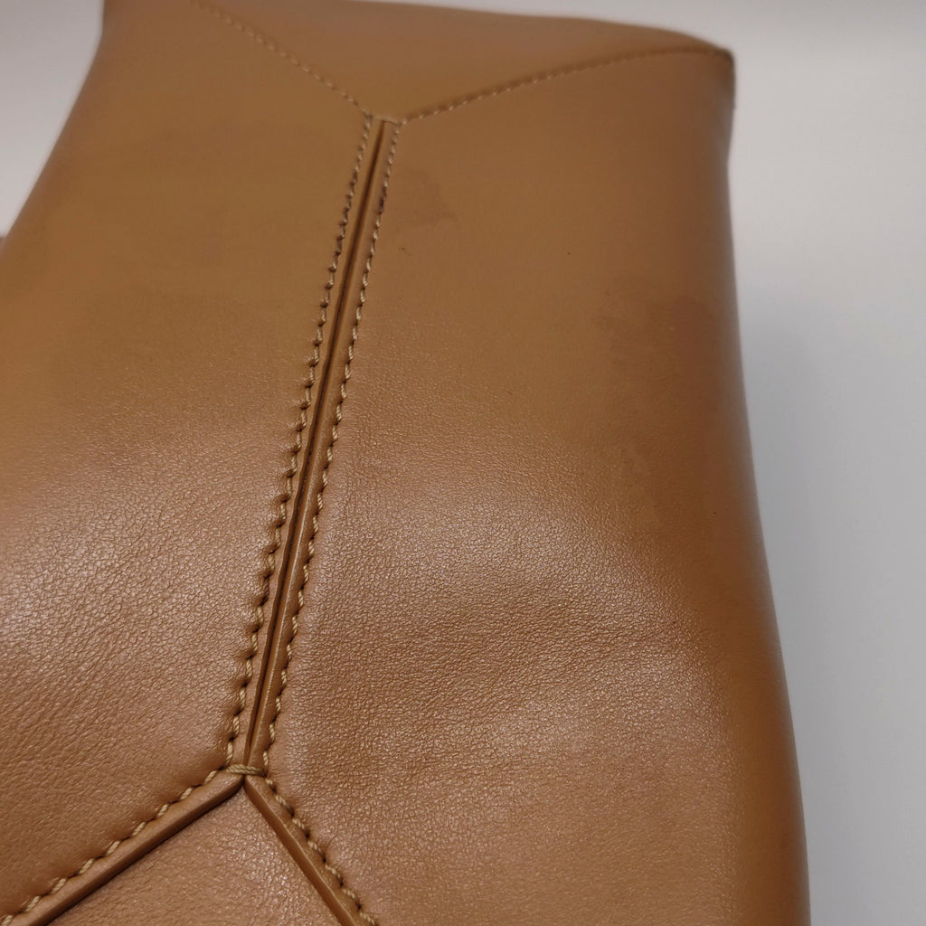 Loewe Puzzle Fold Medium Caramel