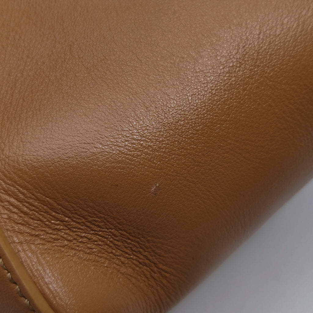 Loewe Puzzle Fold Medium Caramel