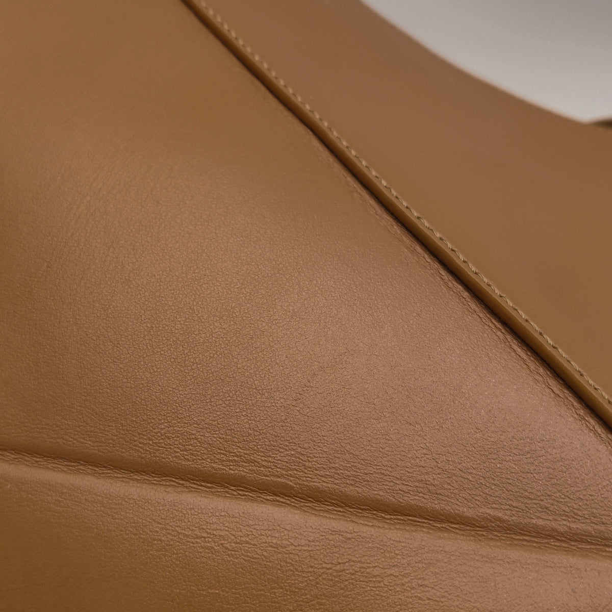 Loewe Puzzle Fold Medium Caramel