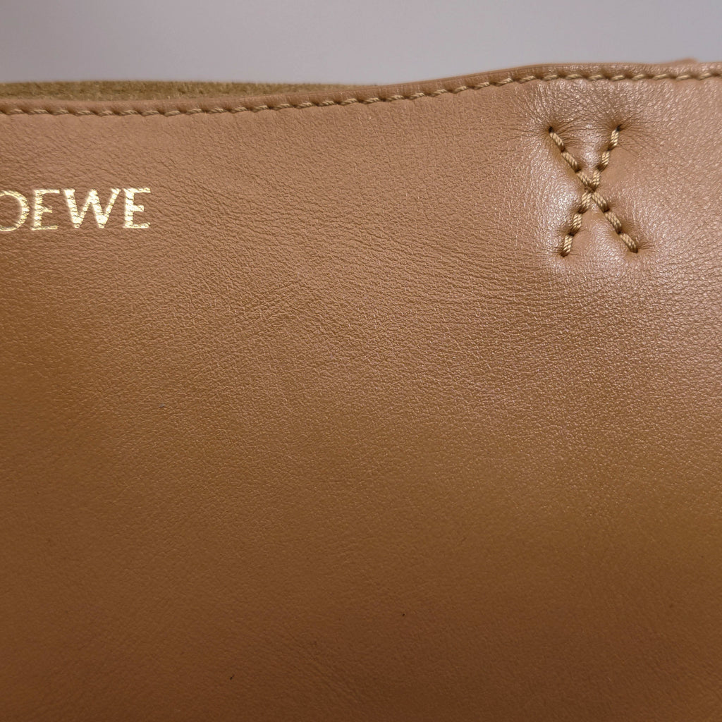 Loewe Puzzle Fold Medium Caramel