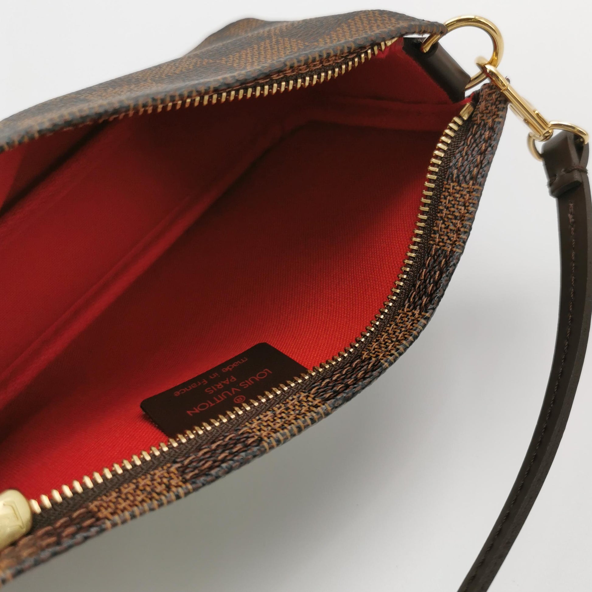 Louis Vuitton Navona Pochette Damier Ebene