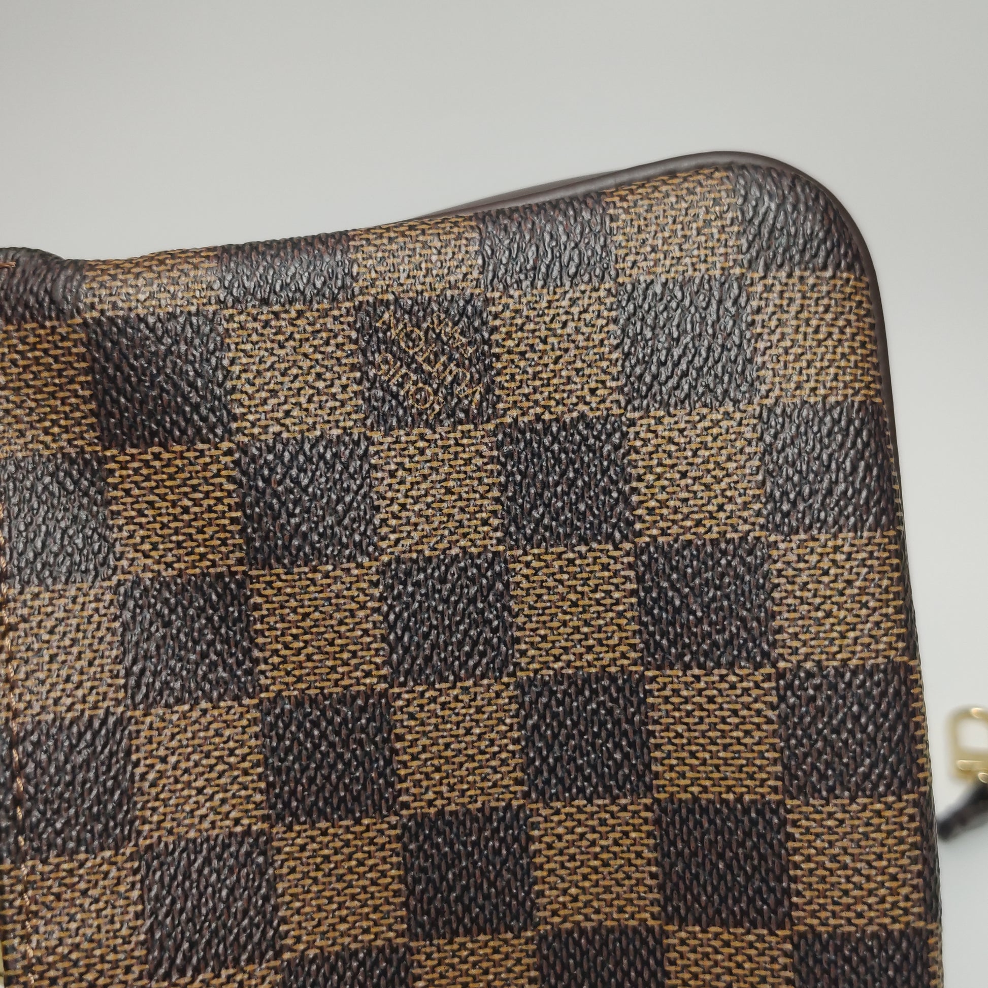 Louis Vuitton Navona Pochette Damier Ebene