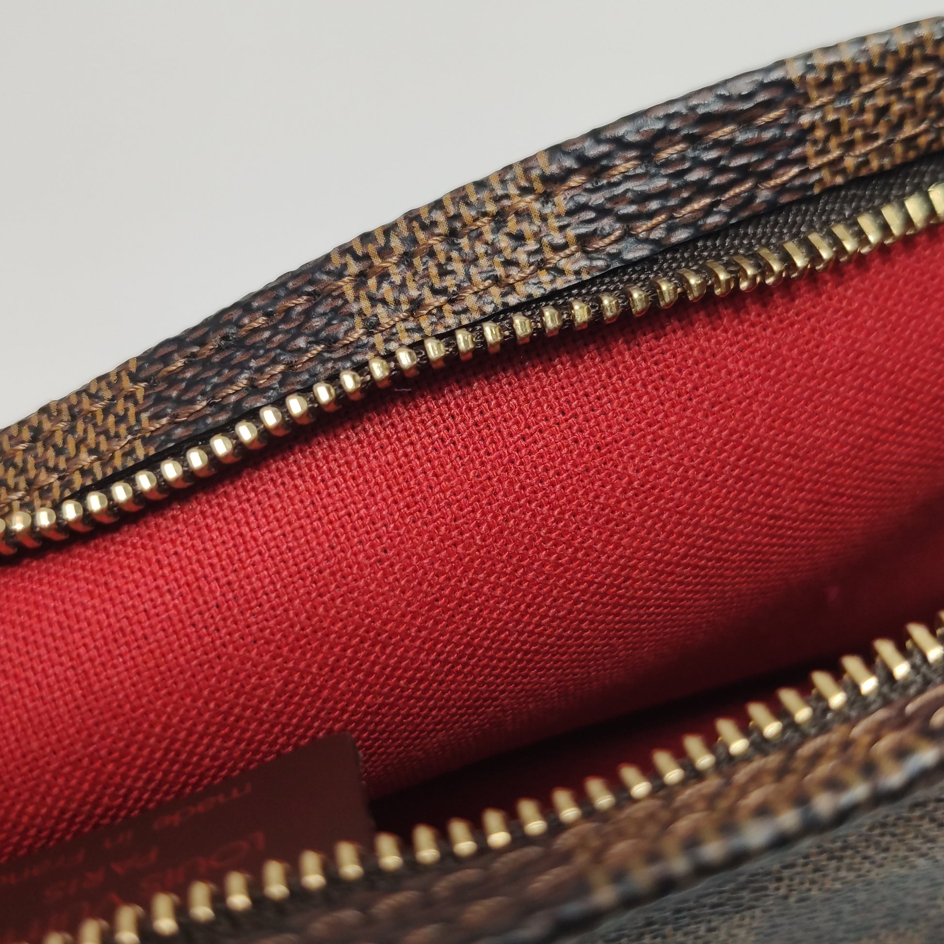 Louis Vuitton Navona Pochette Damier Ebene
