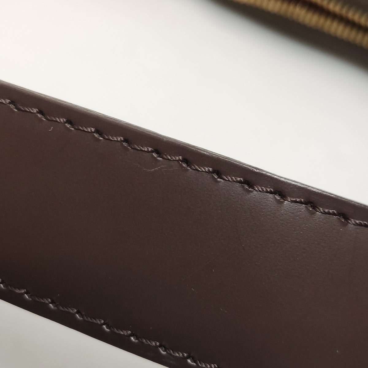 Louis Vuitton Thames GM Damier Ebene