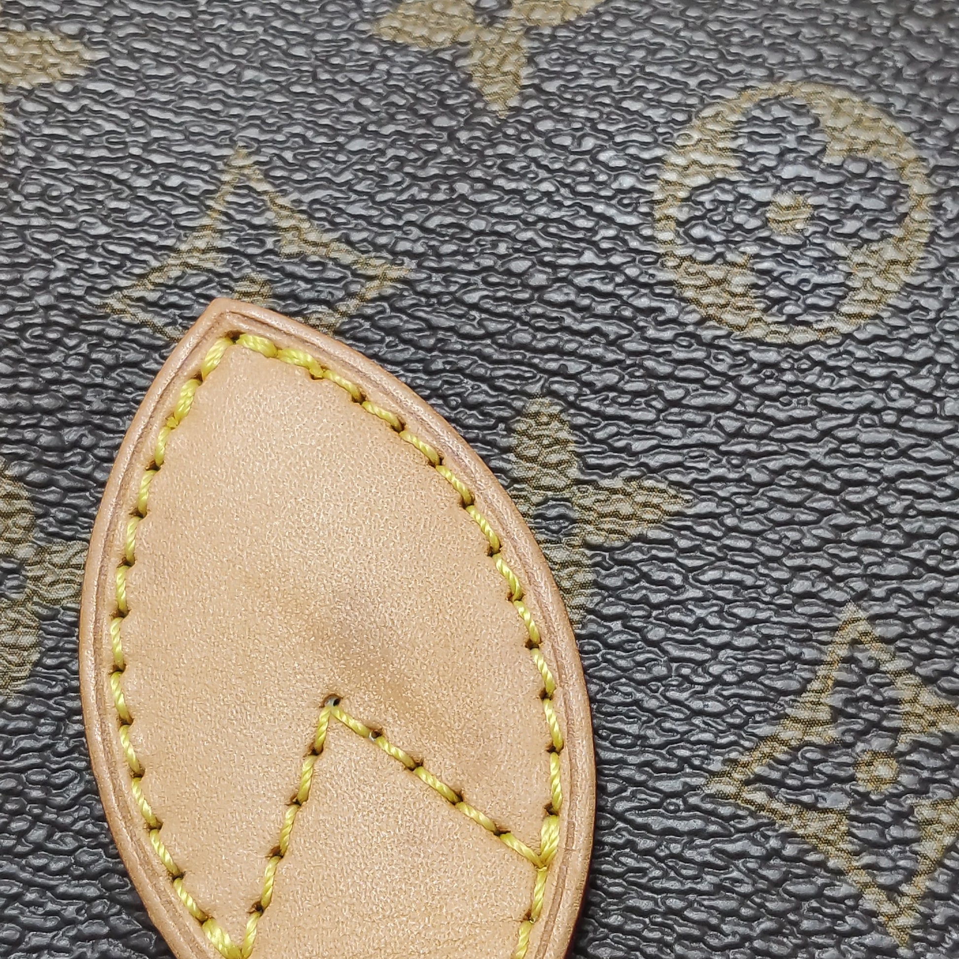 Louis Vuitton Neverfull PM Monogram w Pouch