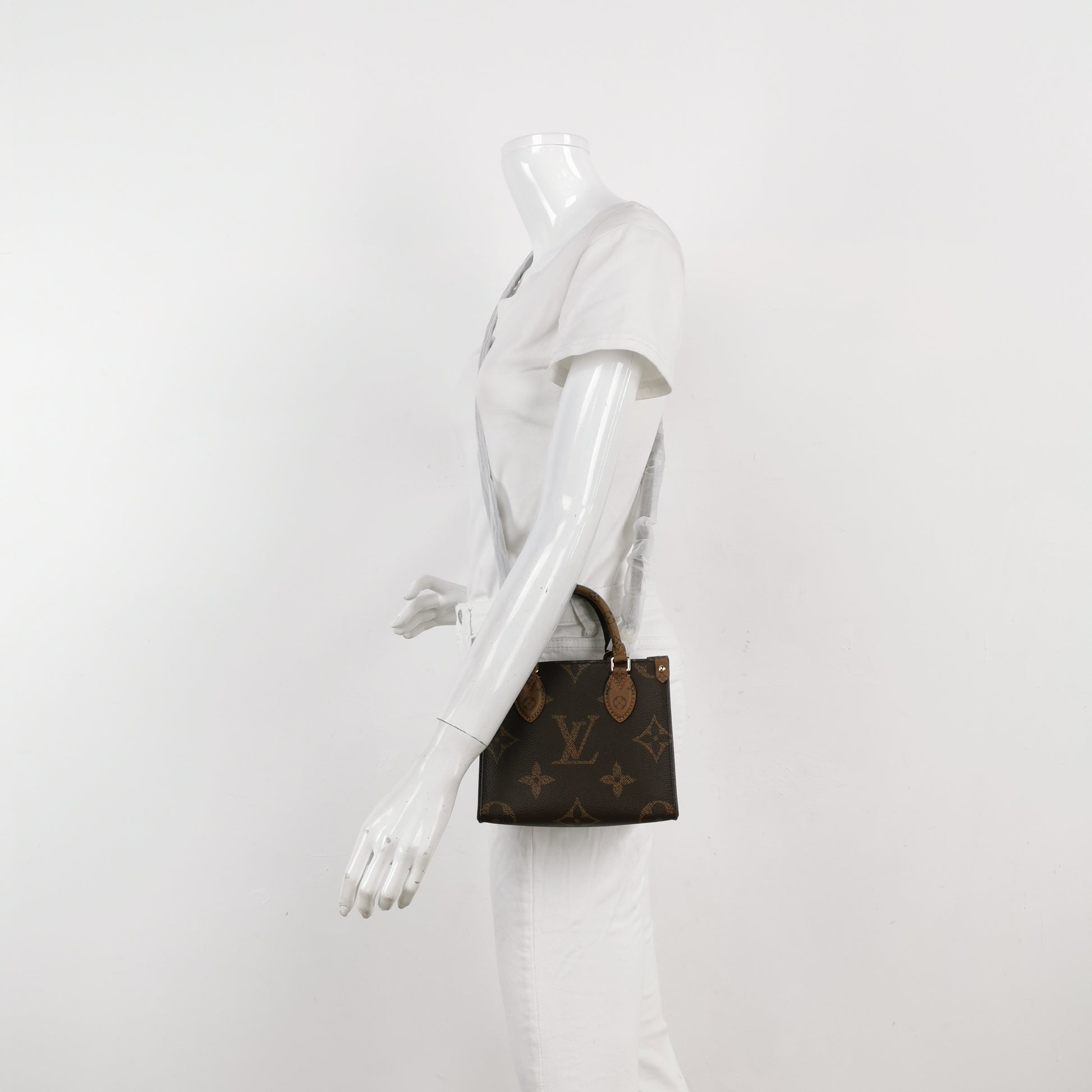 Louis Vuitton On The Go BB Reverse Monogram