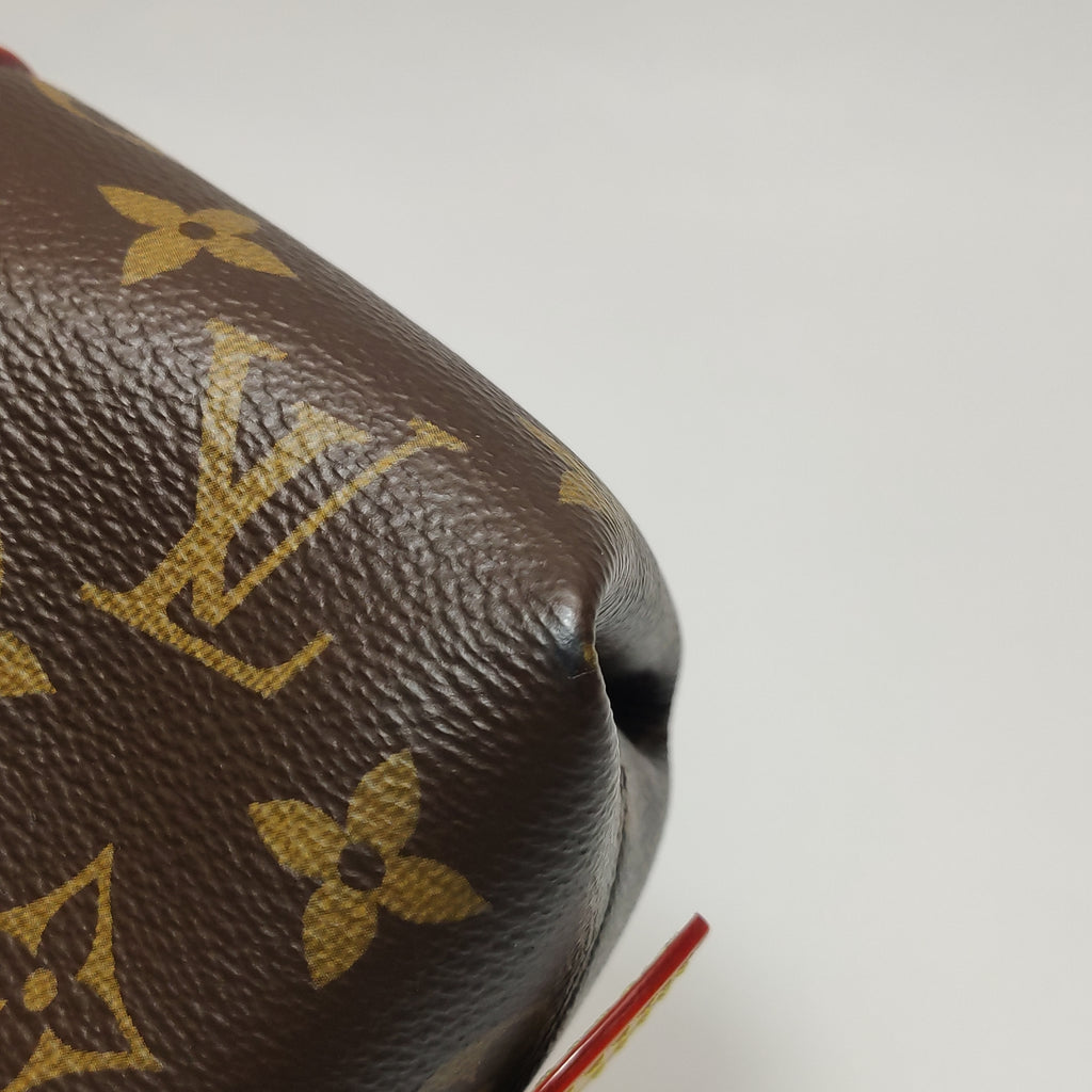 Louis Vuitton Squire East West Monogram