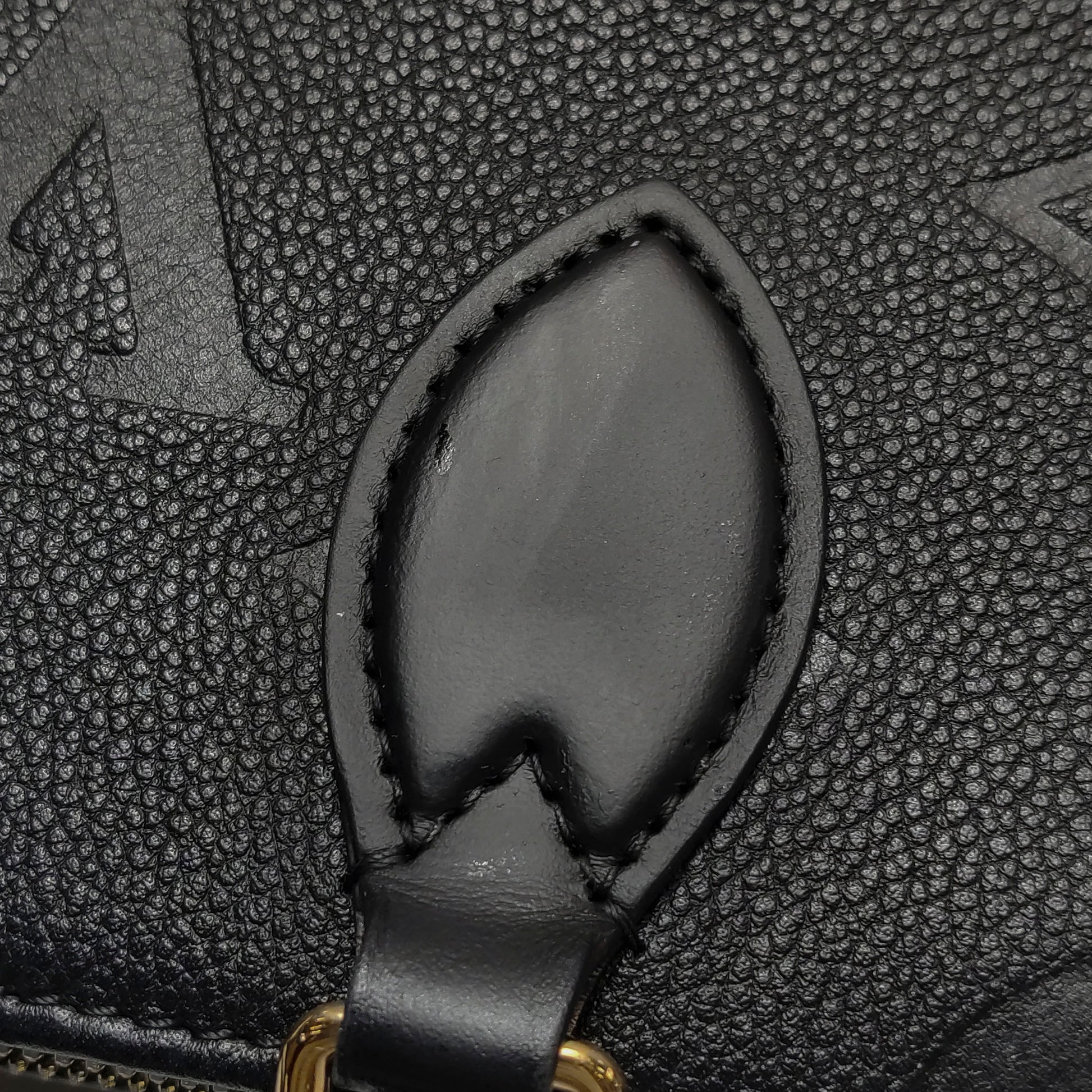 Louis Vuitton On The Go East West Empreinte