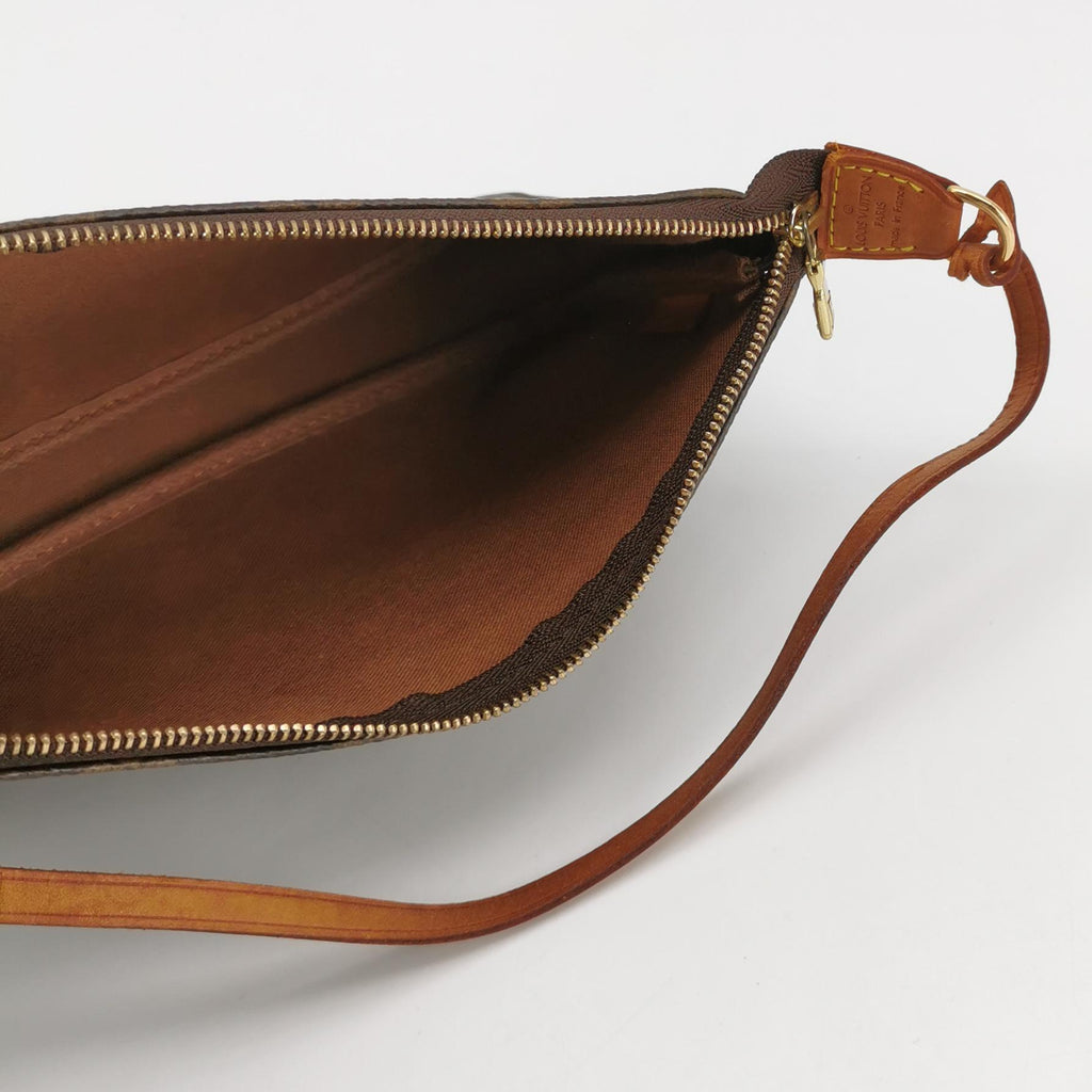 Louis Vuitton Pochette Monogram