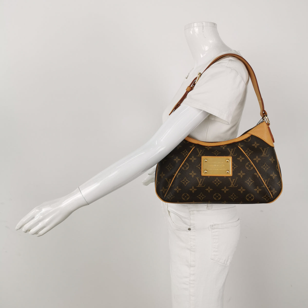 Louis Vuitton Thames PM Monogram